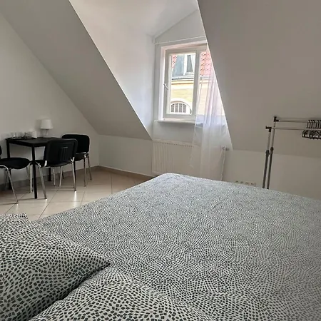 Golebia-economic * פוזנן