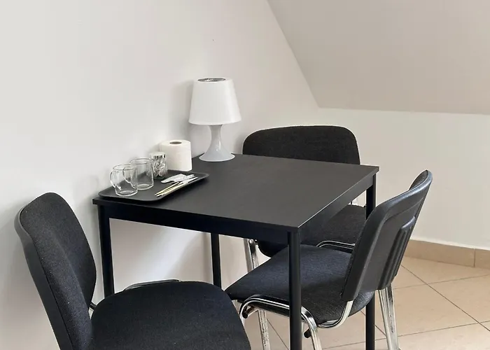 Golebia-economic * بوزنان