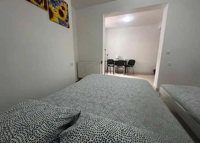 Golebia-economic فندق مبيت وإفطار