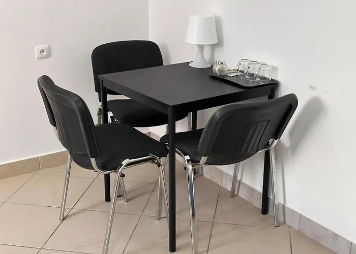 Golebia-economic فندق مبيت وإفطار